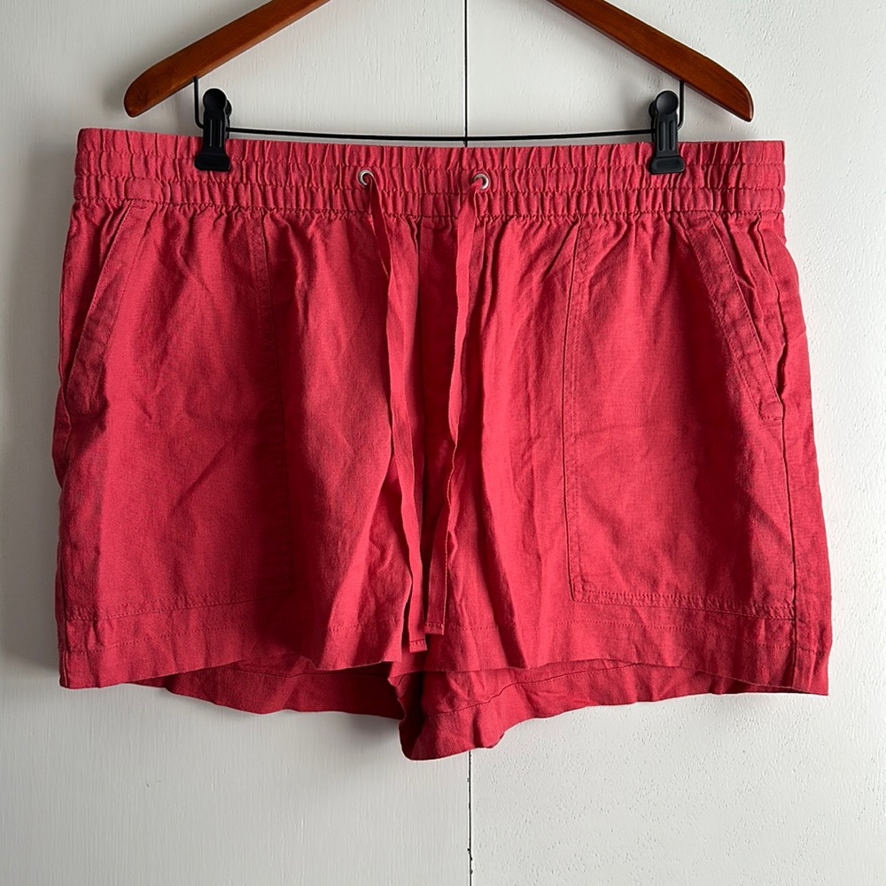 NWOT Gap Women’s Linen Shorts Size XL